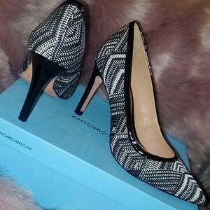 SOLD Antonio Melani Black and White Print Women High Heel Shoe Size 8